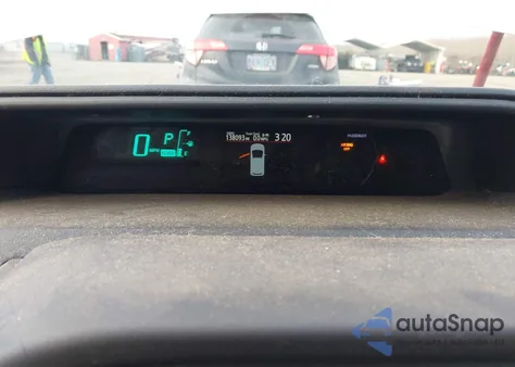 2013 Toyota Prius C Three from USA, damaged, VIN JTDKDTB33D1036285